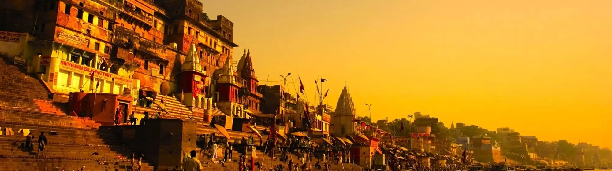 Circuit Rajasthan et Varanasi Spirituel – 15 Jours entre Royaumes Rajpoutes et Ville Sacrée du Gange